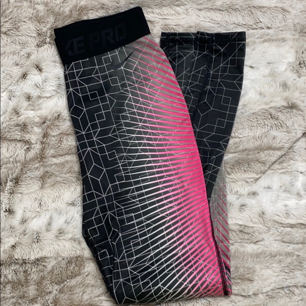Nike Pro leggings